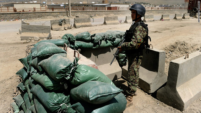 Un piloto afgano mata a tiros a seis soldados estadounidenses en Kabul