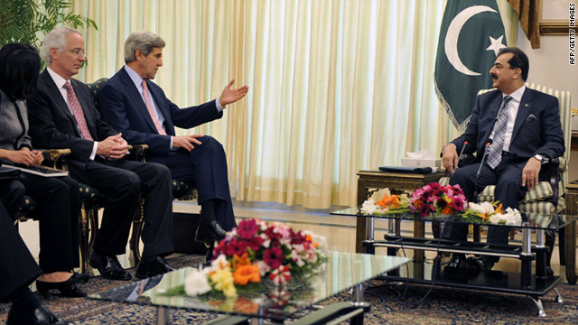 U.S., Pakistan must heal relationship, Sen. Kerry says