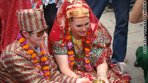 U S Same Sex Couple Marries In Nepalese Hindu Ceremony CNN Com