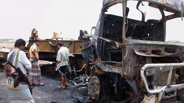 Yemen blames al Qaeda operative for Aden bombing