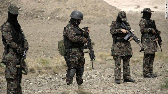 Yemeni troops conduct anti-terrorism drills in the southern coastal province of Abyan on July 11, 2011.