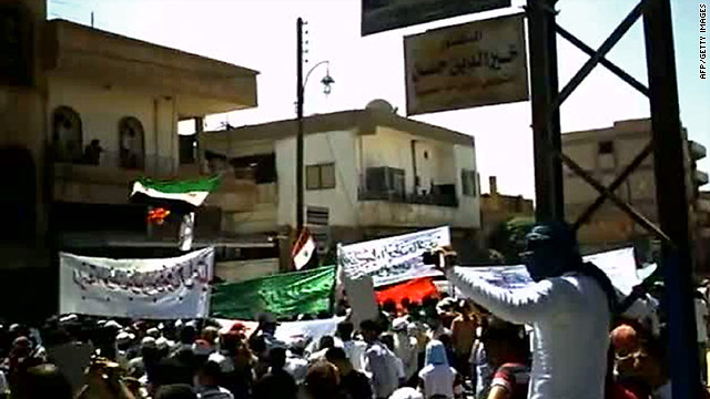 An image grab taken from YouTube shows Syrian anti-government demonstrators marching in Qamishli on August 26, 2011.