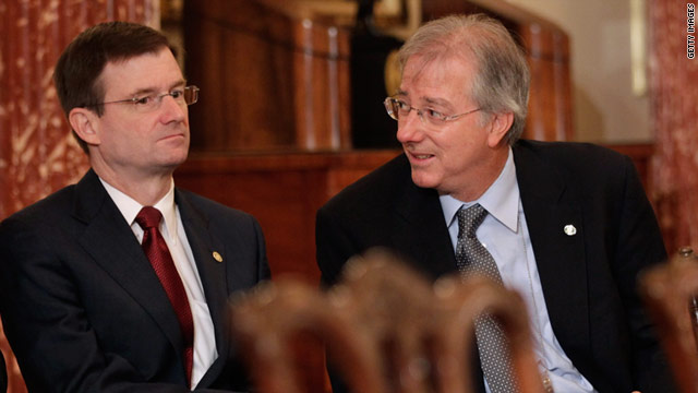 David Hale and Dennis Ross at the opening session of trilateral negotiations for a Middle East peace plan in the U.S in 2010.