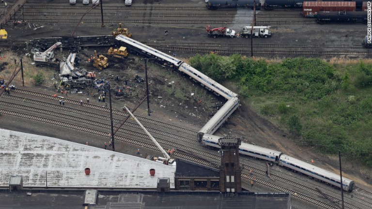 Mayor blames Amtrak engineer for 'reckless' driving