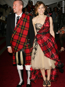 Alexander McQueen and Sarah Jessica Parker