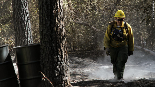 Deadly Texas wildfires rage