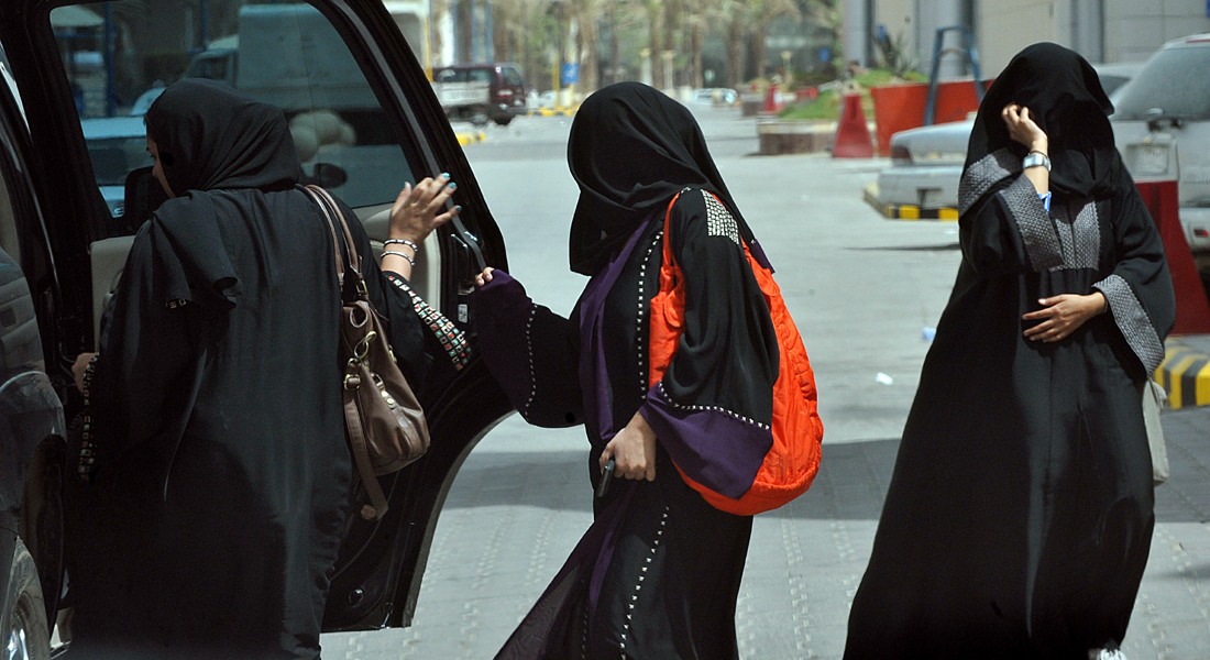 اليوم تاريخي في السعودية.. النساء يبدأن بالتسجيل للتصويت بالانتخابات - CNNArabic.com