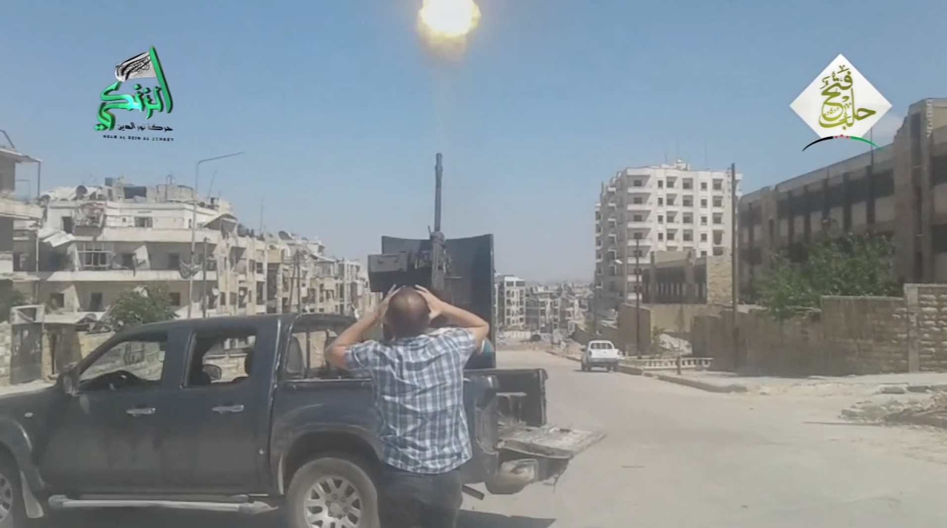 بالفيديو: مشاهد من المعارك في حلب - CNNArabic.com