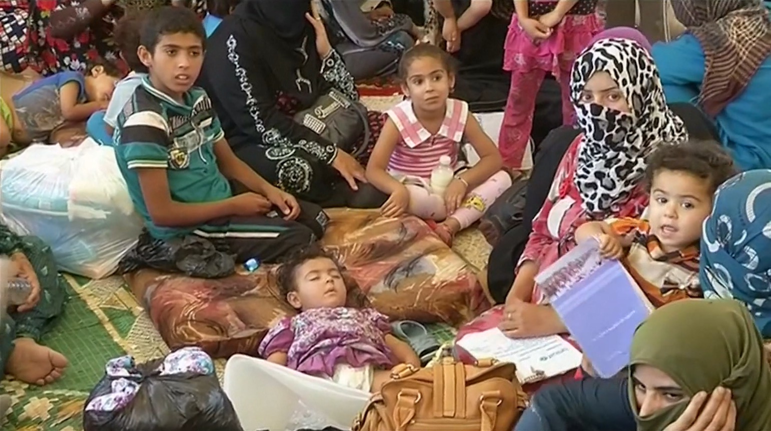 المدنيون عالقون وسط القتال في الفلوجة و”داعش” يستخدمهم دروعا بشرية - CNNArabic.com