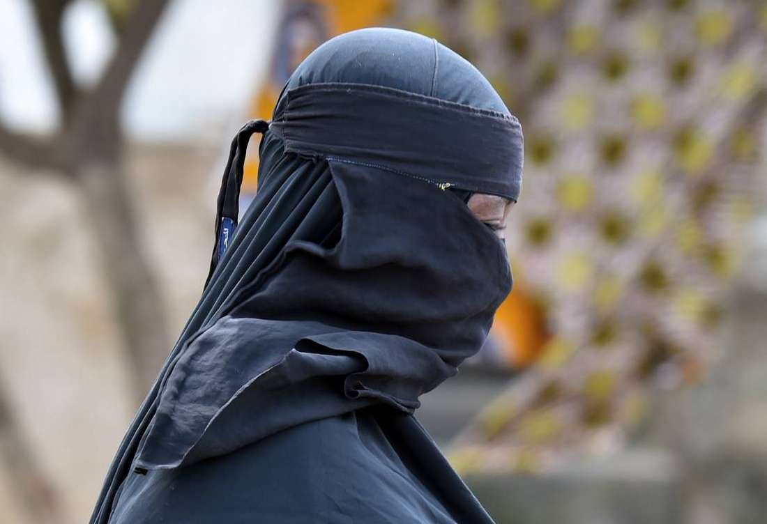 تونس تعلن تفكيك شبكة تكفيرية تزوّج الفتيات من  عناصر إرهابية  خارج البلاد - CNNArabic.com