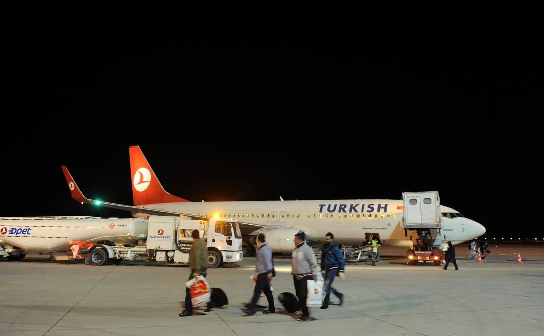 تركيا ترّحل عددا من المغاربة الثمانية المشتبه في انتمائهم لـ داعش  - CNNArabic.com