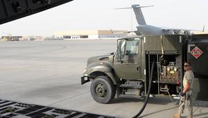 بالصور.. قوات التحالف الدولي بقيادة أمريكا تقول بالعربية: "لا لداعش"