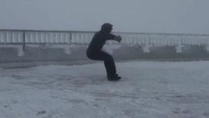 شاهد.. شتاء مخيف يأتي في الصيف على قمة جبل واشنطن