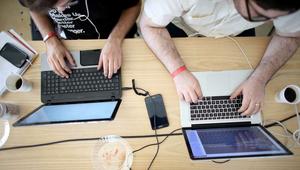  بطبيعة الحال هناك عدد لا يعد ولا يحصى من خدمات الايميل المشهورة في