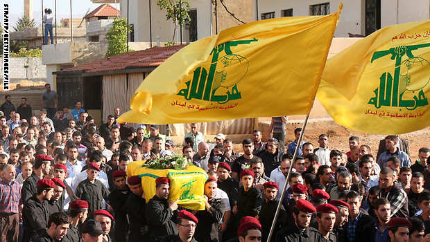 صورة أرشيفية لجنازة أحد مقاتلي حزب الله الذي قتل في سوريا