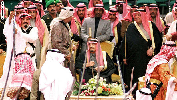 حياة عبدالله بن عبد العزيز وليا للعهد وملكا في صور 