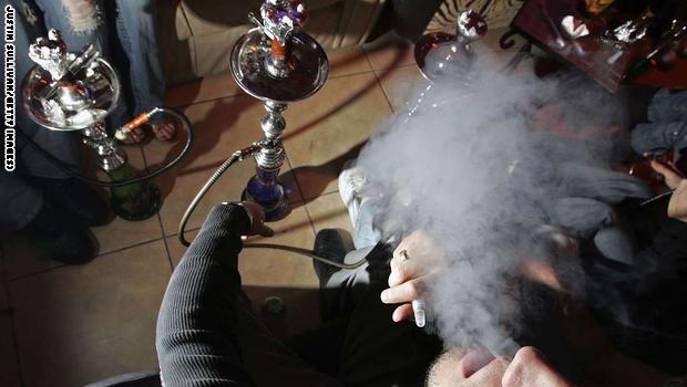 مقترح قانون في المغرب يجرّم الشيشة ويعاقب مدخنيها بثلاث سنوات حبسًا Shisha