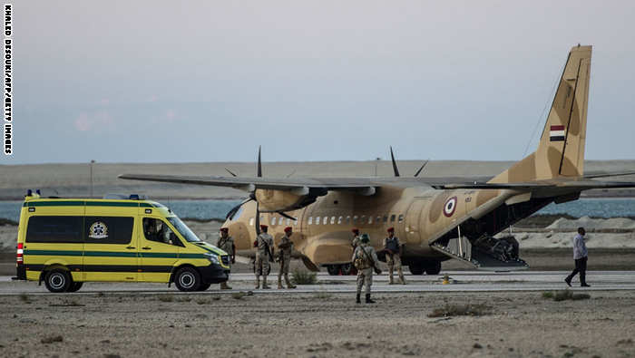 تحطم طائرة روسية تقل 224 راكبا بأجواء سيناء المصريه GettyImages-495104542