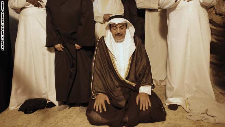 نائب رئيس الوزراء وزير الخارجية الكويتي صباح الخالد الصباح يؤدي الصلاة في مسجد قبة الصخرة في الحرم القدسي 14 سبتمبر/ أيلول 2014