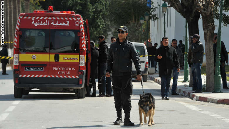 تونس: 23 قتيلا حصيلة قتلى هجوم الأربعاء واعتقال 9 أشخاص 4 منهم يشتبه بصلتهم المباشرة بالهجوم