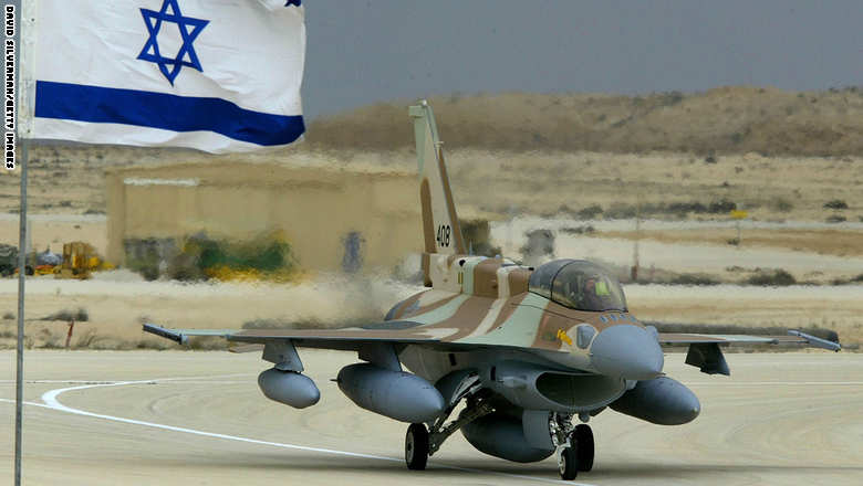 إسرائيل تشن غارات على موقعين لـ"تصنيع وسائل قتالية" لحماس بغزة ردا على إطلاق قذائف GettyImages-2995710