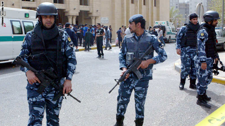 الداخلية الكويتية تعلن ضبط "خلية إرهابية" تزود داعش بالمال والسلاح  GettyImages-478613156_2