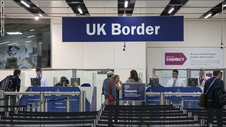 بريطانيا: قوانين جديدة لمكافحة التطرف منها المزيد من قيود الهجرة وصلاحيات لإغلاق المقرات والأماكن المستخدمة من قبل المتطرفين