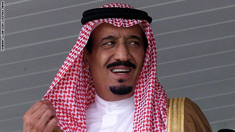 العاهل السعودي يأمر بتنظيم حملة شعبية لإغاثة السوريين