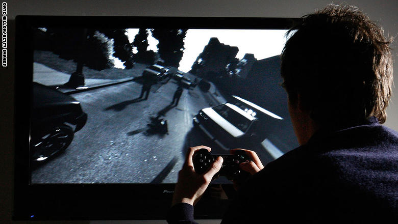 العريفي: بعض ألعاب "بلاي ستيشن" تمس الشريعة.. ولو اخترعها مسلم لكان بقائمة الإرهاب