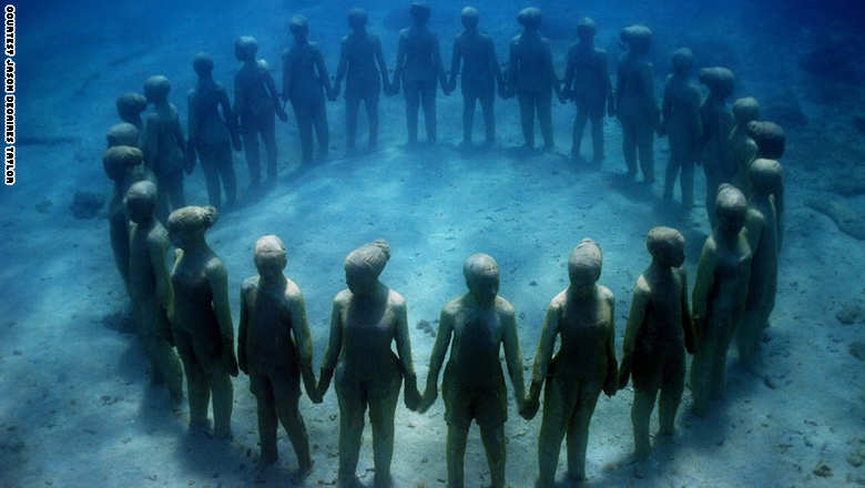 عالم بديل تحت الماء.. حتى يصبح الخيال اروع من الاحلام Underwater