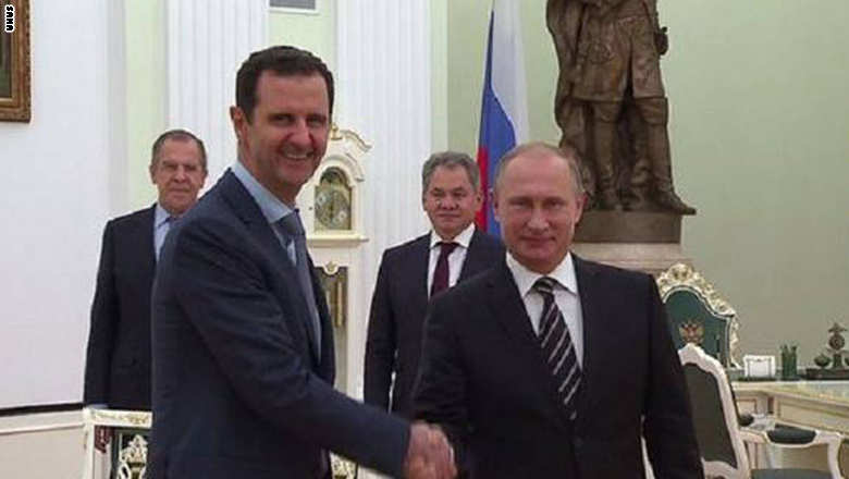 مفاجأة: الأسد خارج سوريا لأول مرة منذ 2011 بزيارة إلى بوتين: الغارات الروسية أوقفت تمدد الإرهابيين Assad-putin