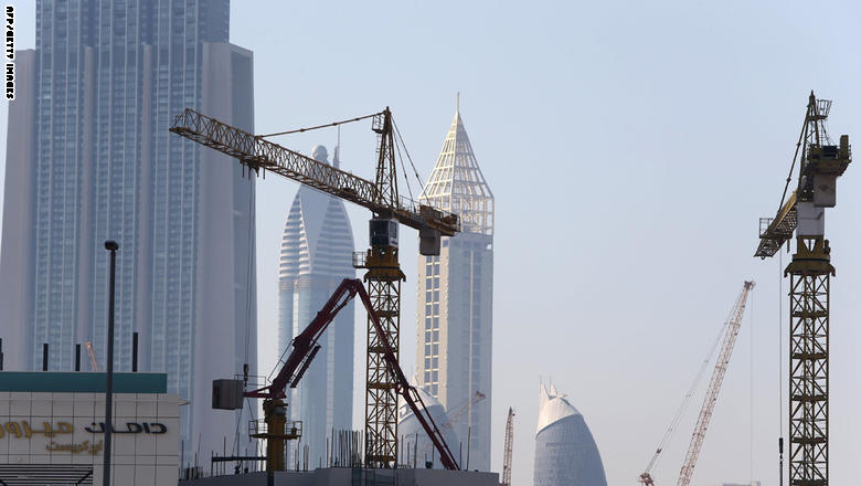 صندوق النقد الدولى : عجز مالي كبير متوقع بدول الخليج والخيارات صعبة Construction%20sites%20in%20Dubai