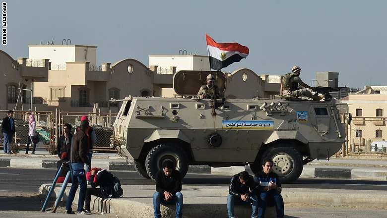 بالأرقام والصور:  4767 دبابة و1100 طائرة ونصف مليون جندي.. ماذا يمتلك الجيش المصري بمواجهة داعش؟