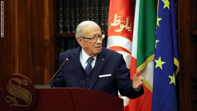 السبسي من إيطاليا: المسلمون أول المتضررين من الإرهاب المتستر بالدين