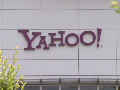 Believe it or not: Facebook down, Yahoo up