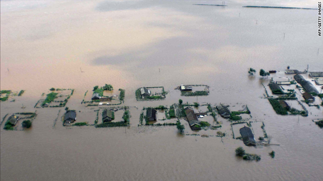 South Korea offers millions in flood aid to North Korea - CNN.com