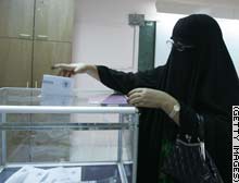 نساء الكويت شاركن لأول مرة بالانتخابات
