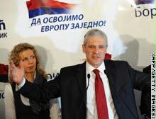 تاديتش يفوز بولاية ثانية رئيسا لصربيا