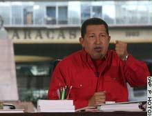 شافيز يعتبر إنشاء قاعدة أمريكية قرب حدود بلاده تهديدا بشن حرب