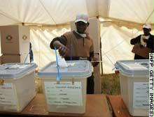 الزيمبابويون يستعدون لجولة ثانية من الانتخابات الرئاسية