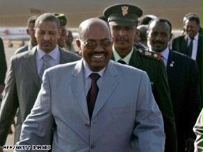 أصدرت الجنائية الدولية مذكرة توقيف بحق الرئيس السوداني في مطلع الشهر الجاري