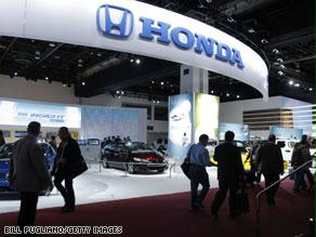 هوندا تخفض إنتاجها بنحو 140 ألف سيارة
