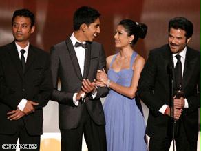 أبطال فيلم Slumdog Millionaire يعتلون خشبة المسرح