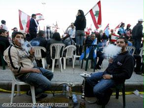 التدخين ينتشر بكثرة بين شبان لبنان