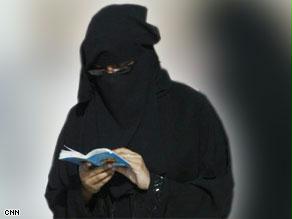 المرأة ستجلس للإفتاء في دبي