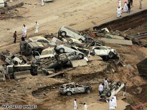 السيول خلفت عشرات الضحايا في جدة