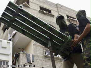 إسرائيل تحمّل المنسي مسؤولية إطلاق الكثير من الصواريخ نحوها.