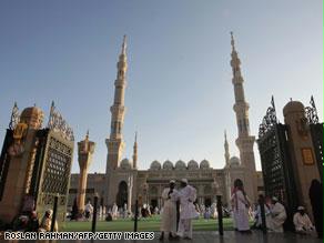 باحة المسجد النبوي في المدينة