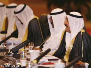استقالت الحكومة الكويتية في مارس الماضي