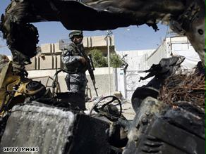 الخزعلي متهم بهجوم بكربلاء أدى لمقتل 5 جنود أمريكيين